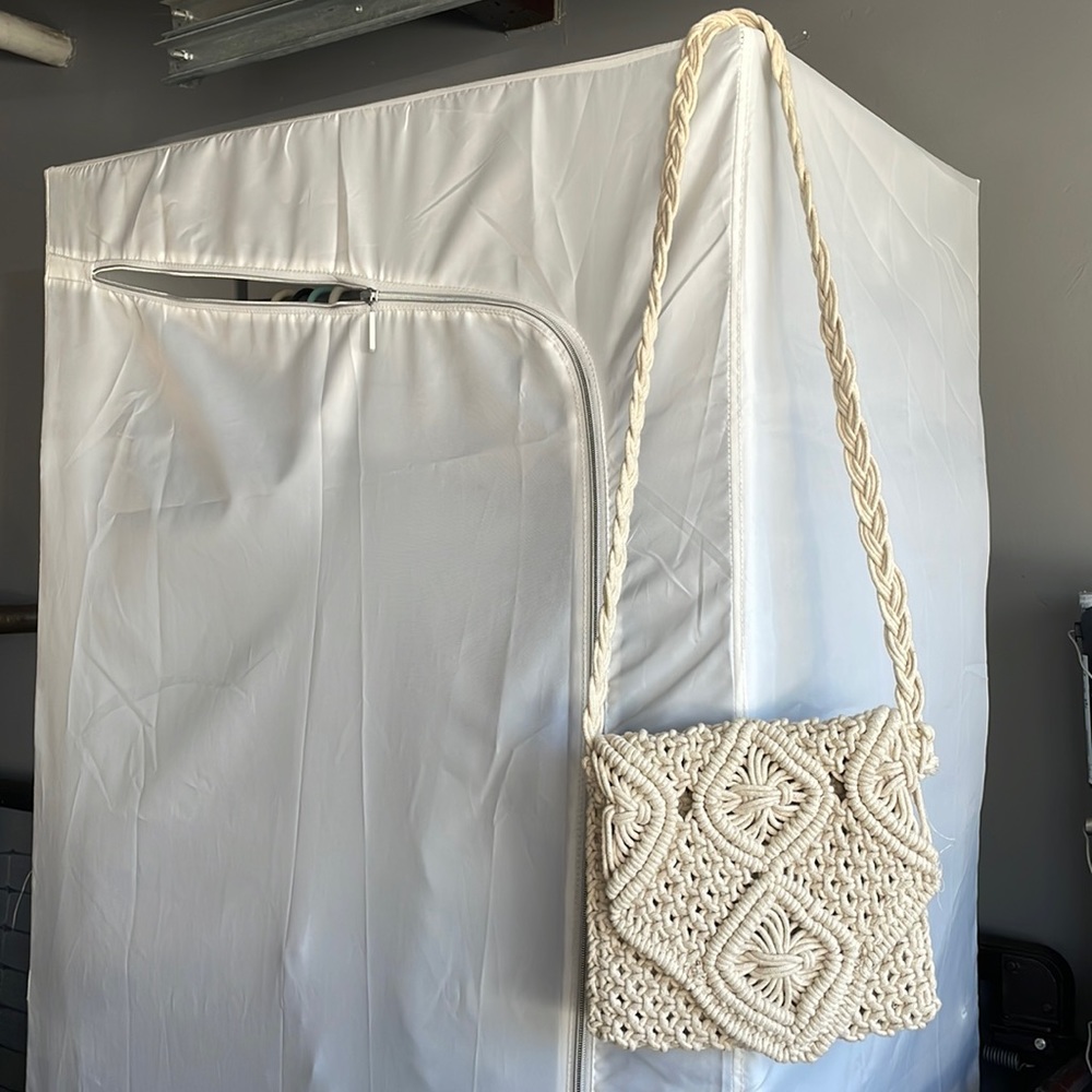 Tommy Bahamas macramé bag🌻